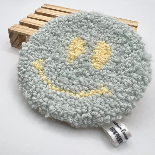 Posavasos punch needle Smiley - Shikworks
