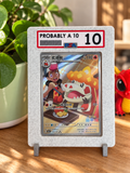 Marco expositor magnético para cartas Pokémon TCG con toploader y soporte de sobremesa