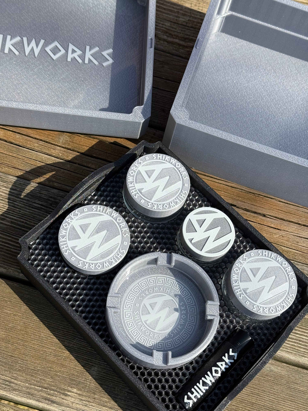 MEGASHIKBOX™ Galaxy Silver Edition | Caja Premium Shikworks