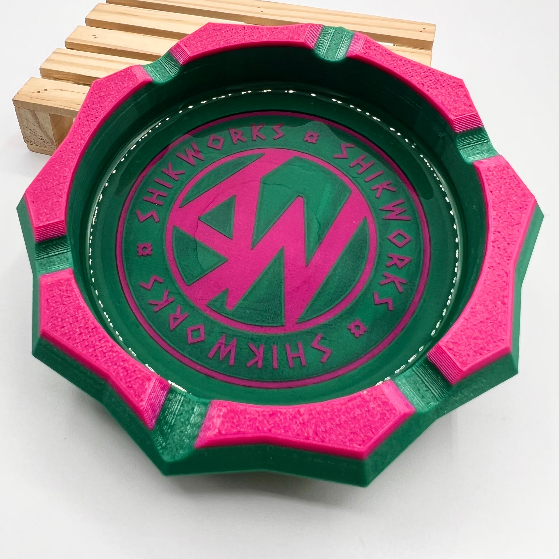 SW cenicero verde/rosa - Shikworks