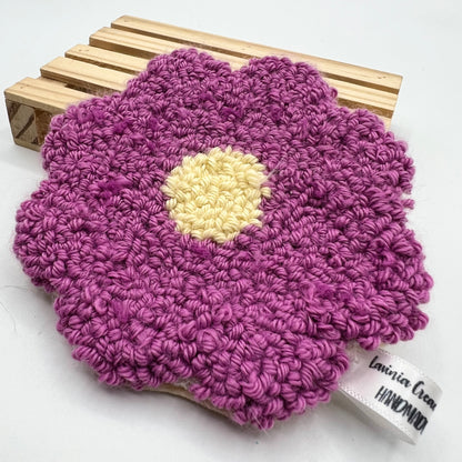 Posavasos punch needle flor morada - Shikworks